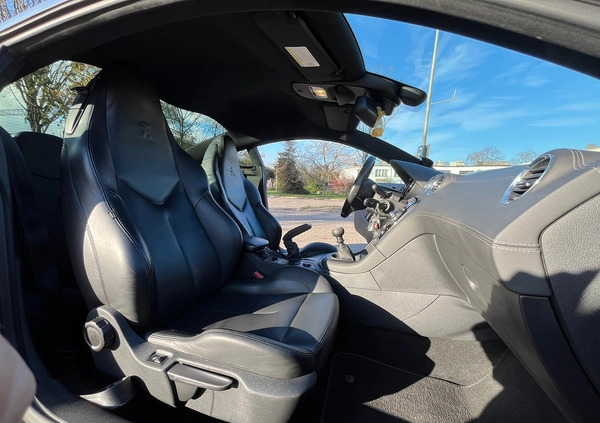 Peugeot RCZ cena 31500 przebieg: 133000, rok produkcji 2010 z Gdynia małe 596
